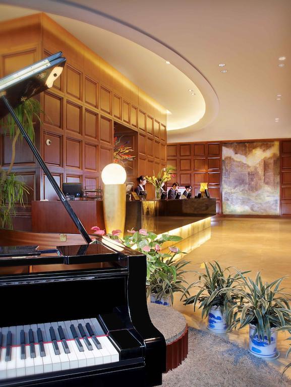 Ramada Plaza Shanghai Gateway Exterior foto